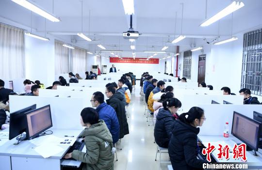 逾千名广西中等职业学校教师在桂林比拼技能